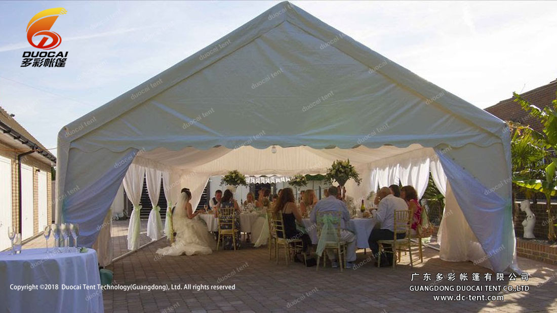 Family dinner tent