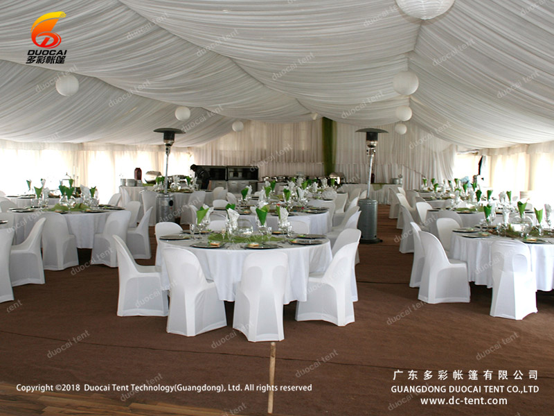 Standard size clear span tent for wedding party