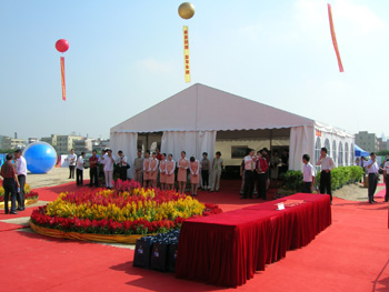 Customized Mixed festival tents: achieving personalized event experience