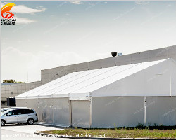 The tent suitable for outside the factory