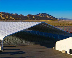 Big span of curved tent for industry use