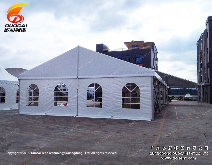 Outdoor commercial tent system with roof decoration