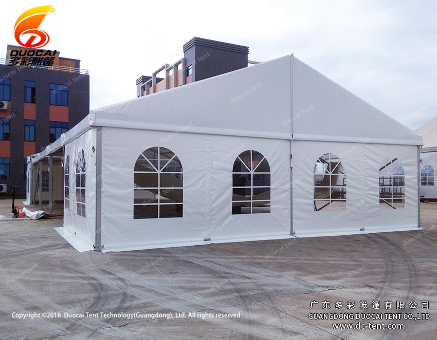 Outdoor commercial tent system with roof decoration
