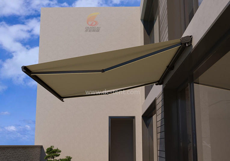 Imported fabrics from Spain: the soul of heavy-duty full cassete retractable awnings